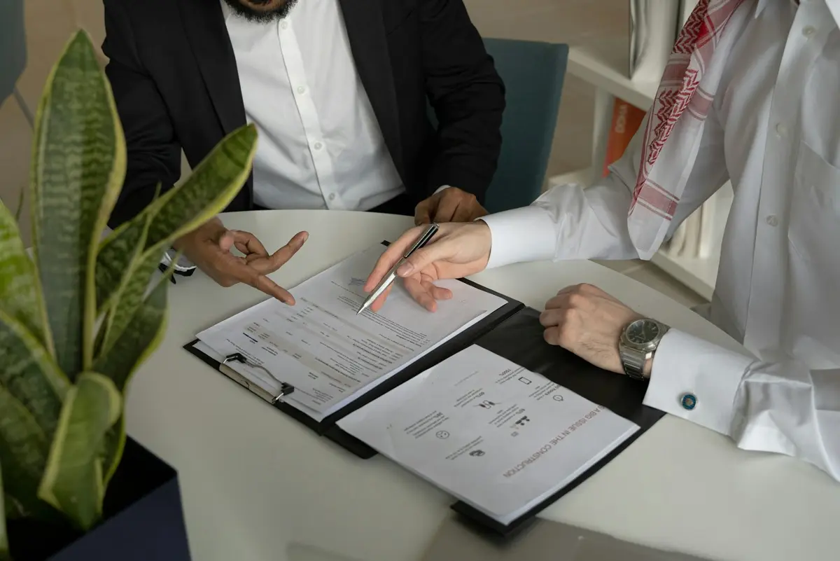 قیمتگذاری در امارات: مرور پیشنهاد قیمت مکتوب روی میز مذاکره بین دو طرف